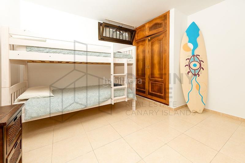 Foto e267ecf5-6d71-4243-b9f6-0534eda20c67. Dúplex espectacular vivienda en ubicacion privilegiada a pocos metros del mar en Oliva (La)