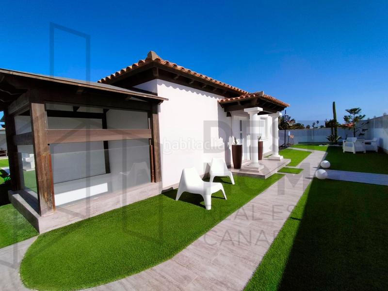 Foto 15cfe220-ae0a-4e12-802b-fc4cdb1fdd14. Chalet exclusiva villa de lujo con piscina en Corralejo en Oliva (La)