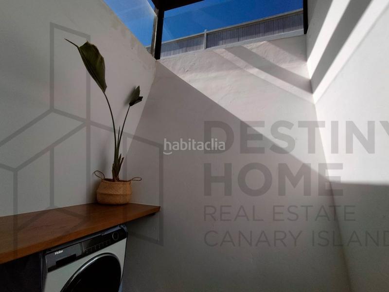 Foto 186762a6-3745-4cb2-8ef5-eb2b220e5650. Chalet exclusiva villa de lujo con piscina en Corralejo en Oliva (La)