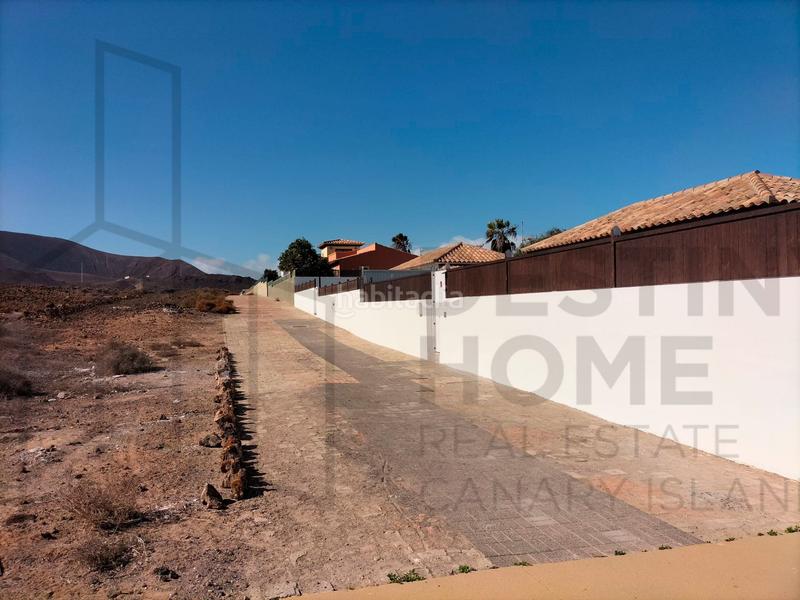 Foto 24942f45-a877-447b-bd72-ec2a58d3bb31. Chalet exclusiva villa de lujo con piscina en Corralejo en Oliva (La)