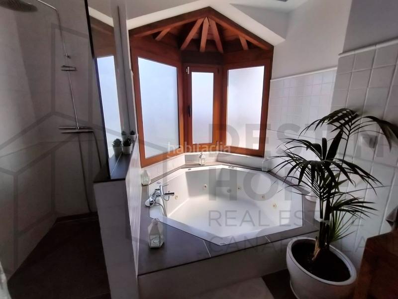 Foto 44631776-aa35-402a-b4a3-11e372457e53. Chalet exclusiva villa de lujo con piscina en Corralejo en Oliva (La)