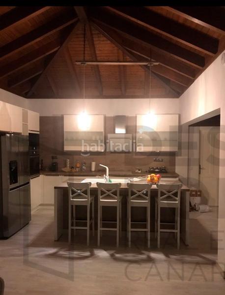 Foto 5938a10a-309a-4d5d-bbac-9d4e994098a4. Chalet exclusiva villa de lujo con piscina en Corralejo en Oliva (La)