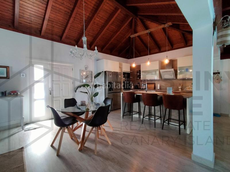 Foto 786951b0-9d97-4d8d-8c35-8f58eb698794. Chalet exclusiva villa de lujo con piscina en Corralejo en Oliva (La)