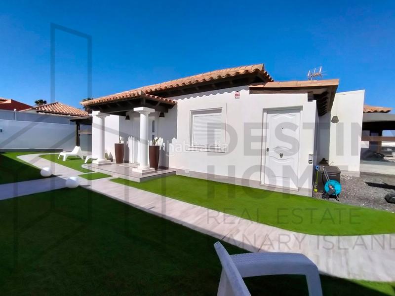 Foto 79e63019-3ff4-430e-9624-55ec04afcd6e. Chalet exclusiva villa de lujo con piscina en Corralejo en Oliva (La)