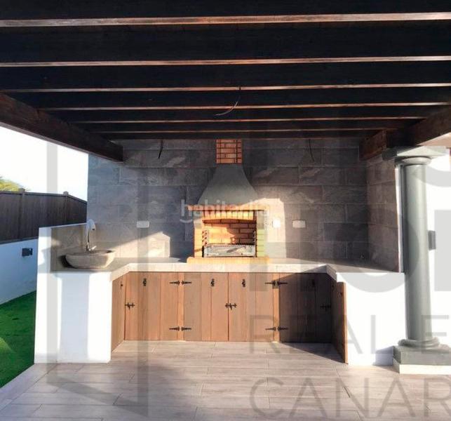Foto a0d7ebab-97cc-4e14-be21-6b56e7dd3d2b. Chalet exclusiva villa de lujo con piscina en Corralejo en Oliva (La)