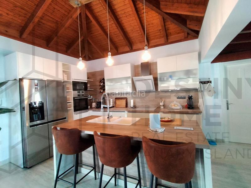 Foto aba0d751-f7c1-4d10-a4ad-40a742859abf. Chalet exclusiva villa de lujo con piscina en Corralejo en Oliva (La)