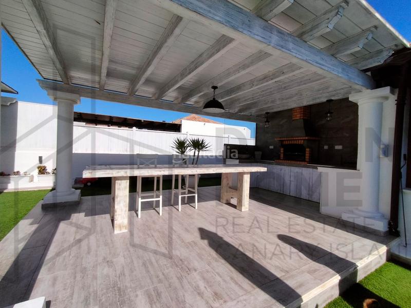 Foto ca2ab419-7b03-4b9c-b643-63d5f60b227e. Chalet exclusiva villa de lujo con piscina en Corralejo en Oliva (La)