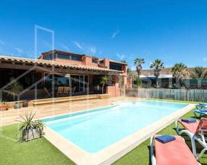 Chalet  Begonia. Espectacular villa de lujo en venta en parque holandes