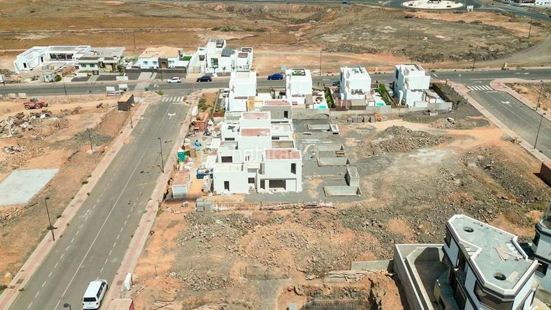 Foto ecaf38b3-0d23-4faa-b1a2-403fb3cd2ed9. Casa promocion de obra nueva en Corralejo en Corralejo Oliva (La)