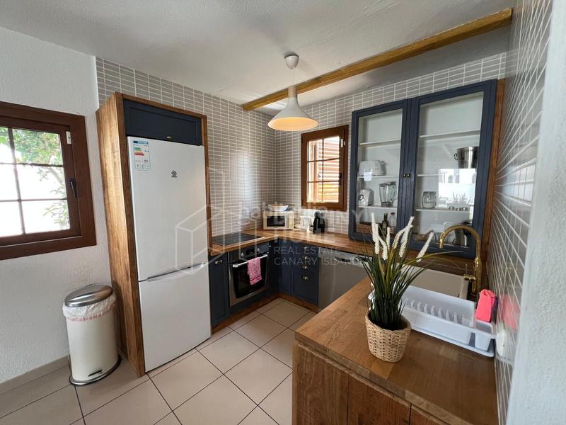 Foto 6123bad6-c458-4261-9715-fd1cf89308b4. Casa espectacular chalet de 3 dormitorios en venta con vistas al mar en Oliva (La)
