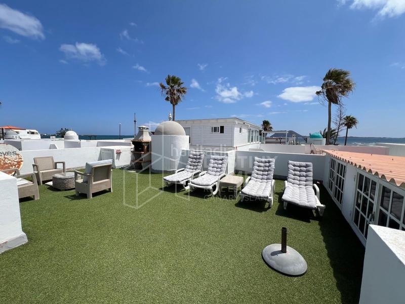 Foto 65843de7-b4f3-4011-81f8-92fff4cb90ad. Casa espectacular chalet de 3 dormitorios en venta con vistas al mar en Oliva (La)