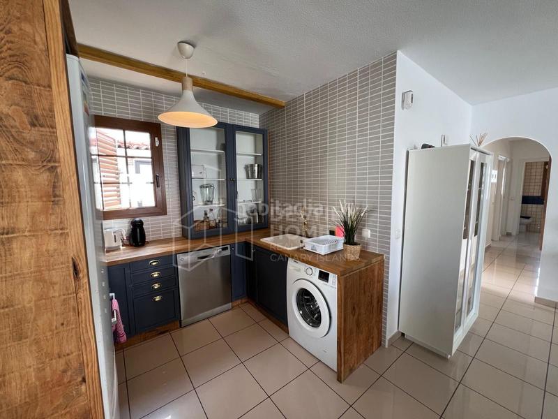 Foto 97d75147-a2ab-449c-9f58-3f4af54bc79c. Casa espectacular chalet de 3 dormitorios en venta con vistas al mar en Oliva (La)