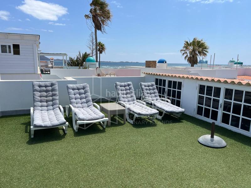 Foto c61658a1-98c0-4918-a599-d179dc25733a. Casa espectacular chalet de 3 dormitorios en venta con vistas al mar en Oliva (La)