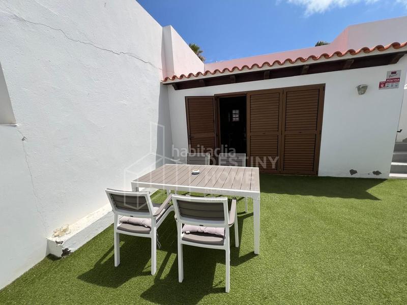 Foto f0a15364-7f7d-46e6-8622-929b724df749. Casa espectacular chalet de 3 dormitorios en venta con vistas al mar en Oliva (La)