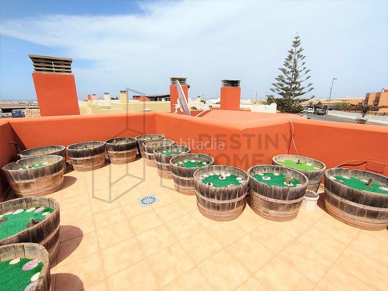 Foto ac15126e-7cb7-4e04-94f0-6900c37e3d01. Xalet amb piscina a Corralejo Oliva (La)