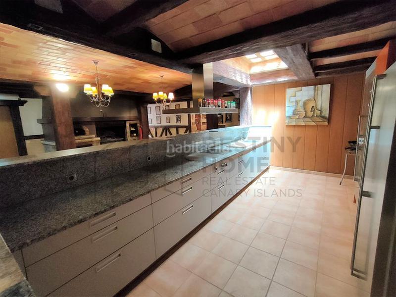 Foto ad35e8b9-09ee-429d-803d-d5987497b7ac. Xalet amb piscina a Corralejo Oliva (La)