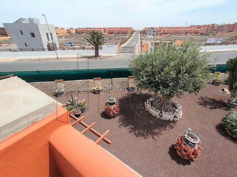 Foto ef2051ae-dce9-4202-aff2-96c781e5372d. Xalet amb piscina a Corralejo Oliva (La)