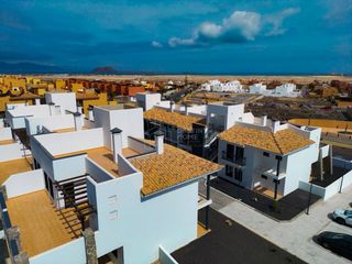 Piccolo appartamento  Alcaudón. Obra nueva terminada en corralejo. pisos de 2 y 3 hab. a estrena