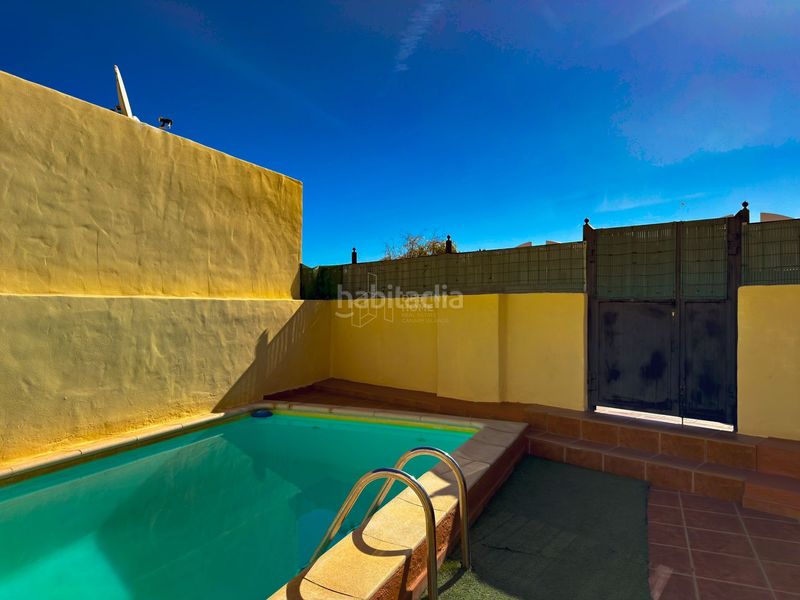 Foto 823435a0-4ef1-4092-8d5c-e362db0a4469. Casa amb piscina a Corralejo Oliva (La)