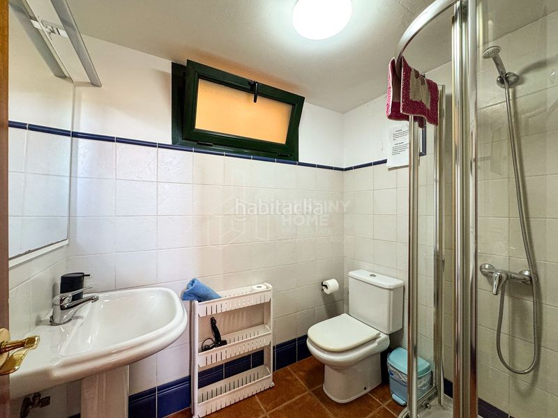 Foto f14b98a5-c09f-42c8-b41d-e23515849dab. Casa amb piscina a Corralejo Oliva (La)