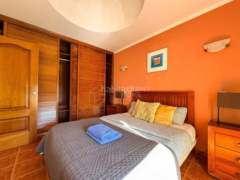 Foto f8c0480e-a5f9-4385-9651-5fe6088d4119. Casa amb piscina a Corralejo Oliva (La)