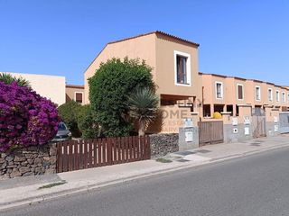 Affitto Casa a schiera in La orilla 30. Adosado en alquiler en la oliva privacidad y luz natural