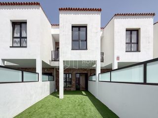 Duplex  La orilla. Dúplex de 3 dormitorios con terraza privada en  la oliva