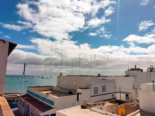 Dúplex  La iglesia. Dúplex  en una zona peatonal y comercial en corralejo
