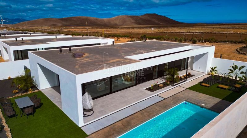 Foto 09be741a-769b-4739-a5ec-b6d8b4e8618f. Xalet amb aparcament piscina a Villaverde Oliva (La)