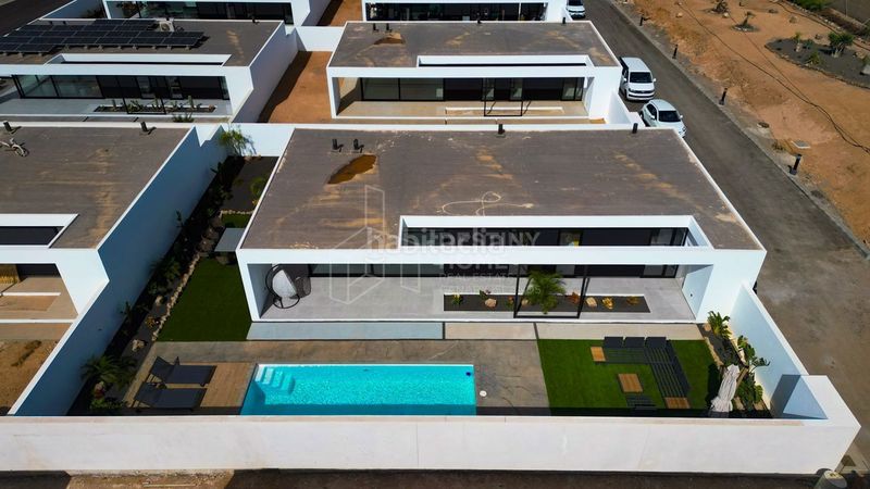 Foto 1b1234e6-1b2e-466c-a298-6f5502887558. Xalet amb aparcament piscina a Villaverde Oliva (La)