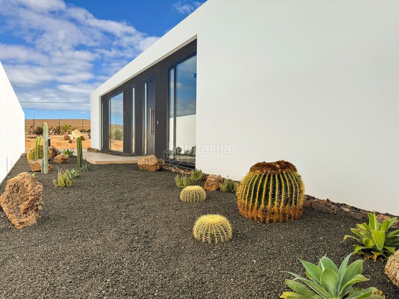 Foto 51f8827d-cb49-4747-a228-af481de86e86. Xalet amb aparcament piscina a Villaverde Oliva (La)