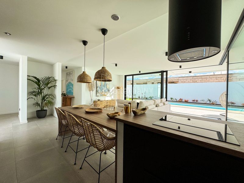 Foto 67aea38e-1e57-4f22-8f72-fd05240354cf. Xalet amb aparcament piscina a Villaverde Oliva (La)