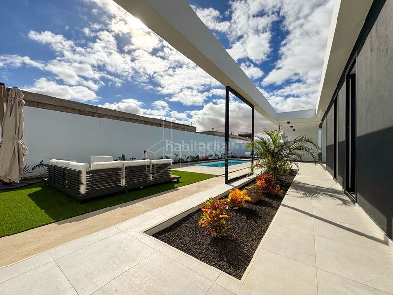 Foto b5446053-e27d-45d9-9dd2-cb7f0b668543. Xalet amb aparcament piscina a Villaverde Oliva (La)