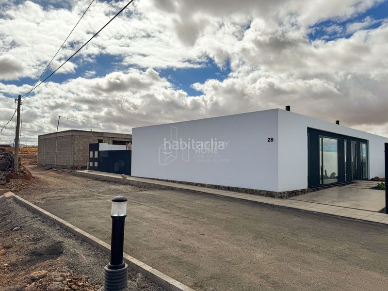 Foto b85d9191-ec30-472e-840f-0ac7a20e80c5. Xalet amb aparcament piscina a Villaverde Oliva (La)