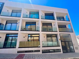 Affitto Attico  Geraneo. Atico vista mar en alquiler en corralejo