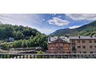 Lloguer Apartament  N/a. Amplio y soleado piso en venta en la massana