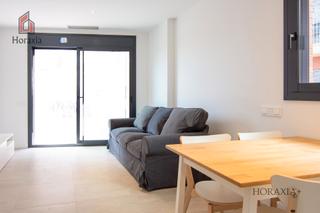 Rent Flat in Avinguda de la constitució 149