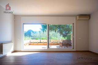 Lloguer Casa aparellada a Carrer maria cristina güell 3. Casa pareada en rat penat