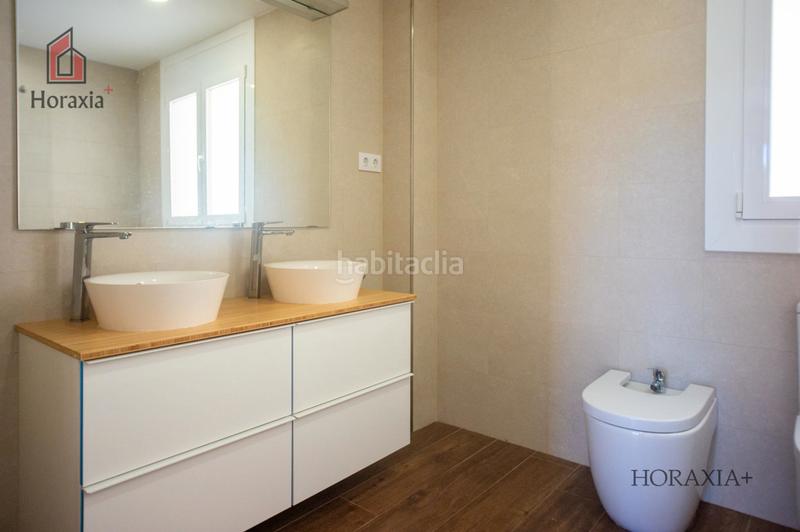 Foto 461128fa-b94c-4c0c-957d-554bf0a6c77f. Location maison jumelée dans carrer maria cristina güell 3 dans Sitges