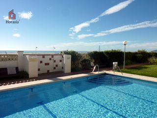 Piso  Carrer carme. Atico en 1ª linea de mar.