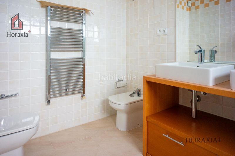 Foto 0d136124-d22c-43ef-ad14-90652ee227c4. Casa amb calefacció aparcament a Bellamar Castelldefels