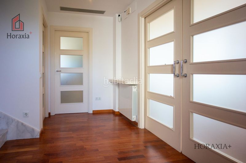 Foto 4b81fb25-bbca-4512-85f1-0b574adebf7e. Casa amb calefacció aparcament a Bellamar Castelldefels