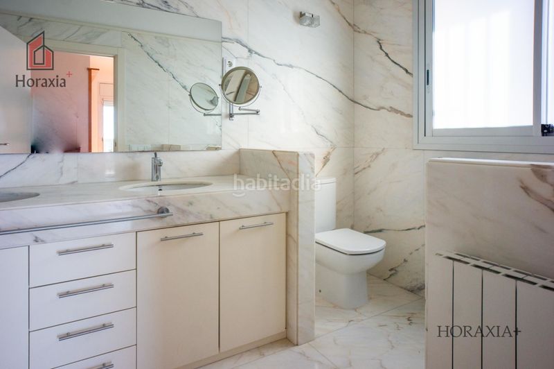Foto 884ea387-e1e4-4790-b543-93c8d029bb00. Casa amb calefacció aparcament a Bellamar Castelldefels