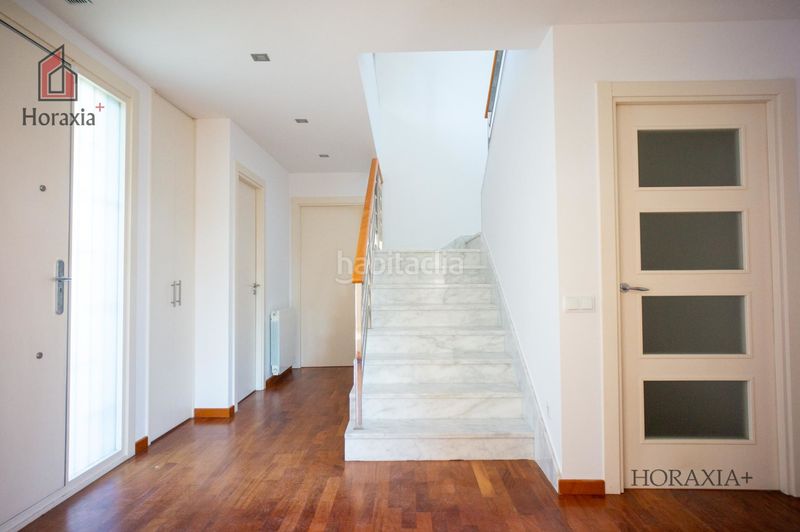Foto aff8f7f8-f458-48fa-93c9-7ef2a50df5f6. Casa amb calefacció aparcament a Bellamar Castelldefels