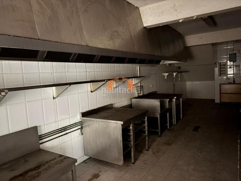 Foto 27a28c53-467b-4dda-83b1-7158f75b2374. Geschäftsraum in Plaza España - Corte Inglés Vigo