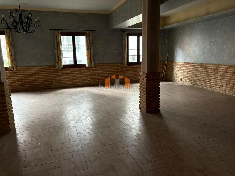 Foto 9ece2afe-6508-4d97-b4dc-fd9695d2d803. Geschäftsraum in Plaza España - Corte Inglés Vigo