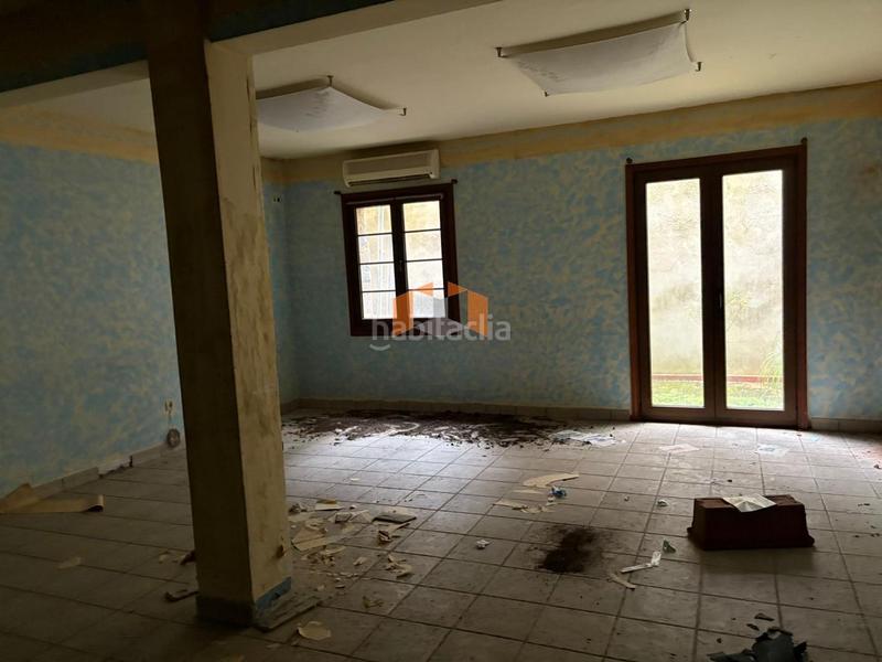 Foto d50ae143-8f13-49d4-a11c-5b49a7b1a99c. Local comercial a Plaza España - Corte Inglés Vigo