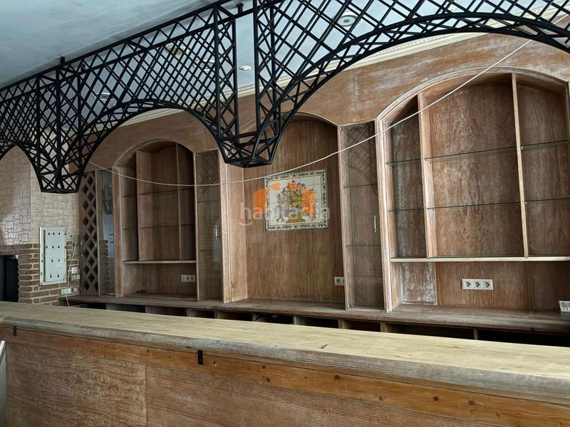 Foto 1fba4b23-d629-4703-a400-cdea0713577d. Locale commerciale in Plaza España - Corte Inglés Vigo