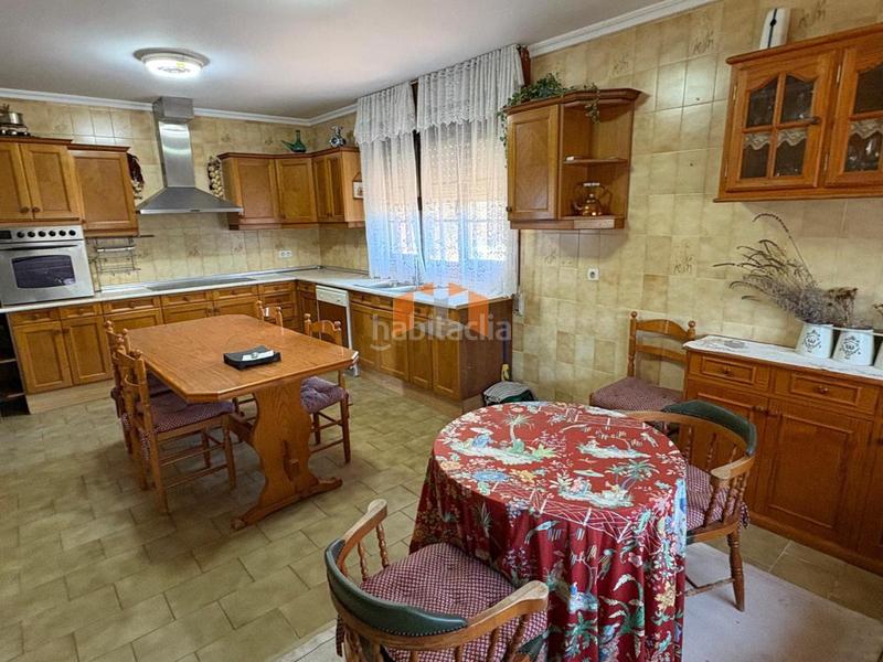 Foto a388de5f-49ed-40c7-bd33-061ef94a57ad. Chalet con riscaldamento parcheggio piscina in Nigrán centro Nigrán