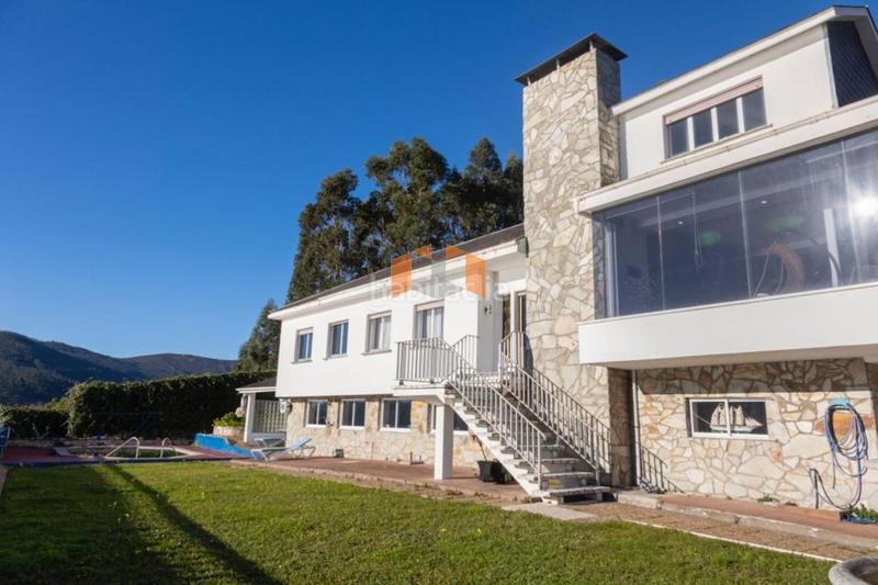 Foto 7b3352a2-f47c-4cec-a799-4520ebfaf0cd. Chalet en Vicedo (O)